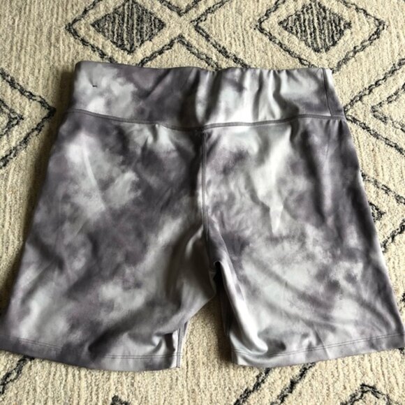 Nike shorts - Picture 2 of 4